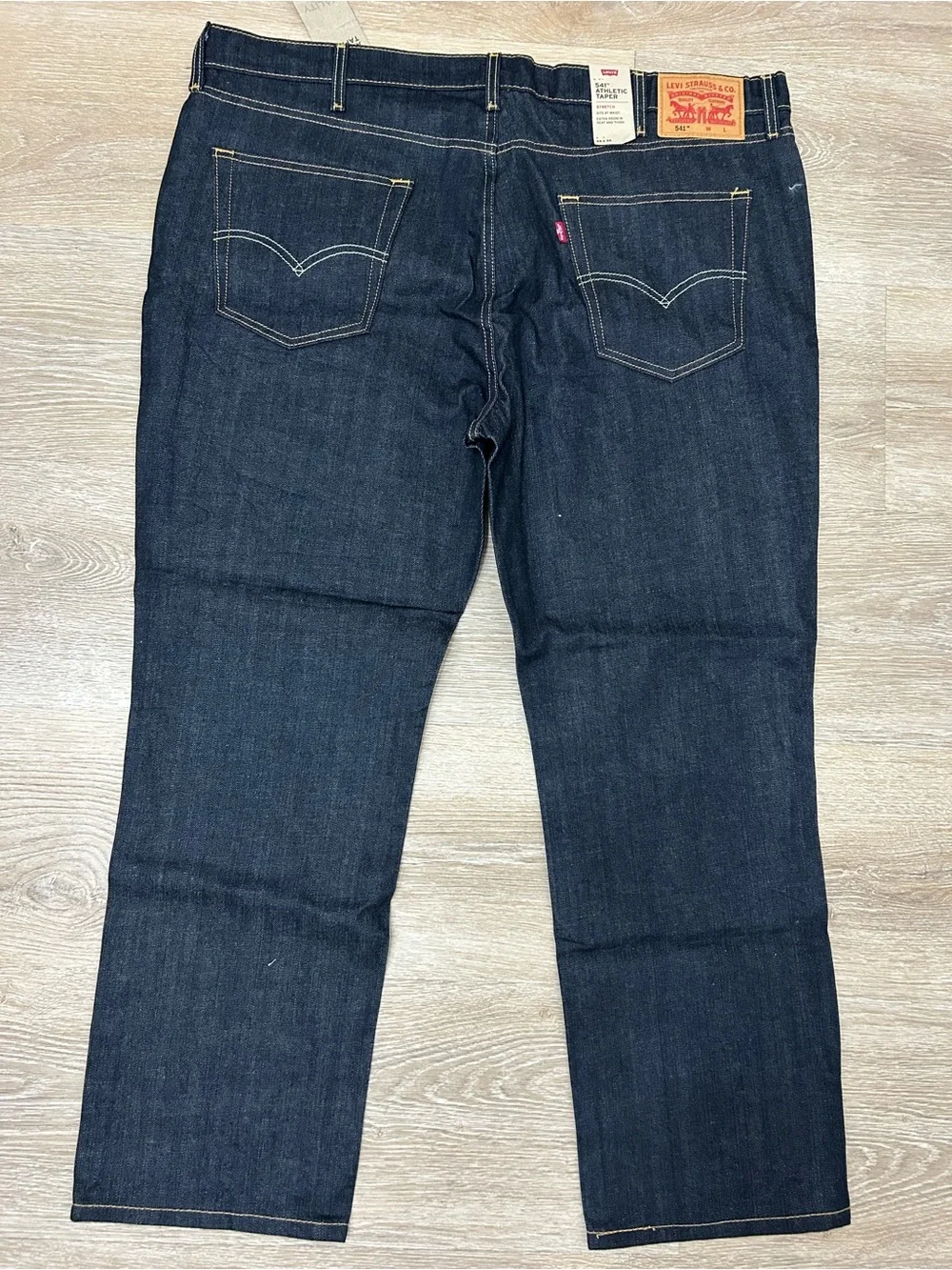 Levi’s 541 Athletic Taper Jeans Men’s 44x30 Dark Wash Stretch New With Tags